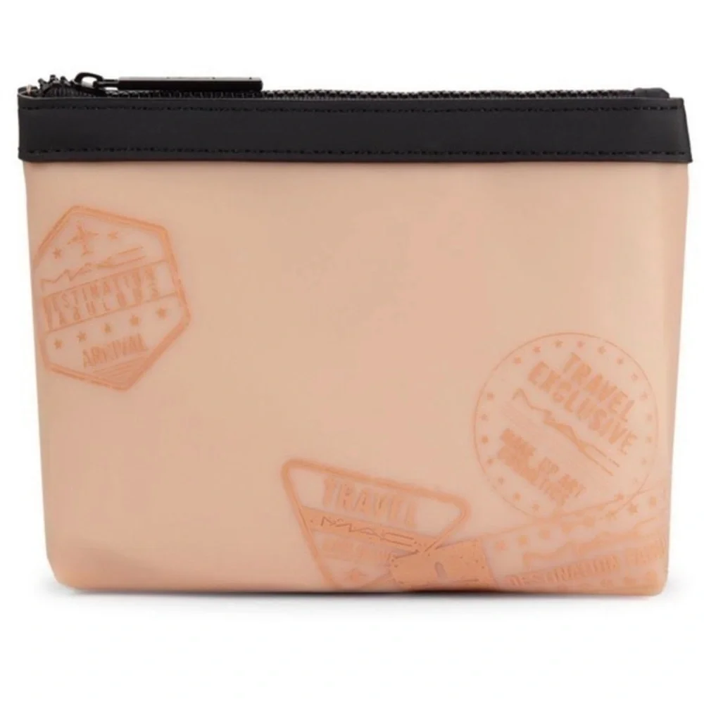 MAC Traveling small bag
